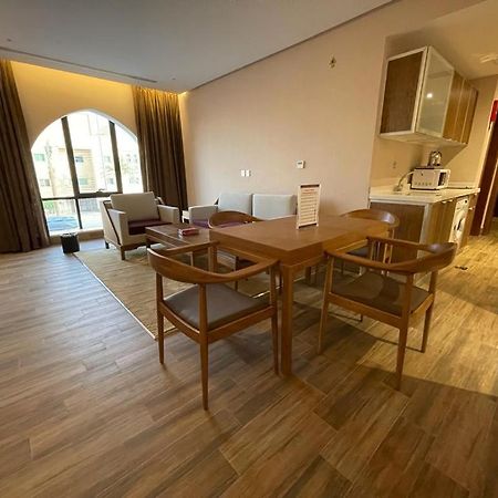 Aparthotel Hosta Al Yasmin Ar Riyad Esterno foto