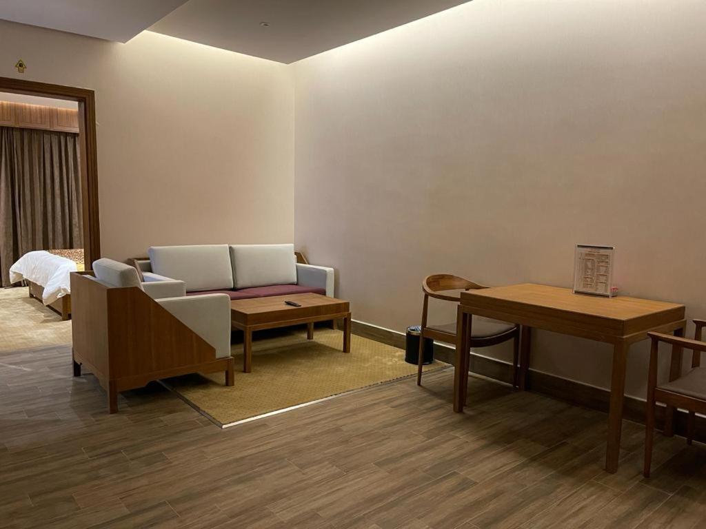 Aparthotel Hosta Al Yasmin Ar Riyad Esterno foto