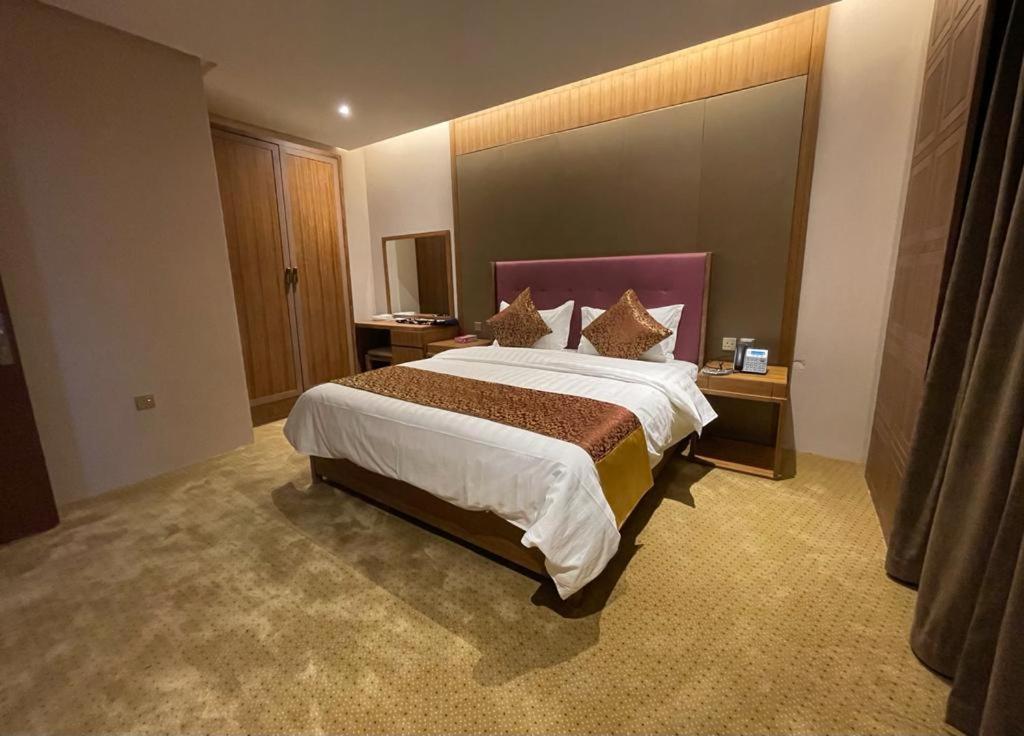 Aparthotel Hosta Al Yasmin Ar Riyad Esterno foto